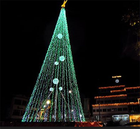 rbol de Navidad en la Plaza del Ayuntamiento